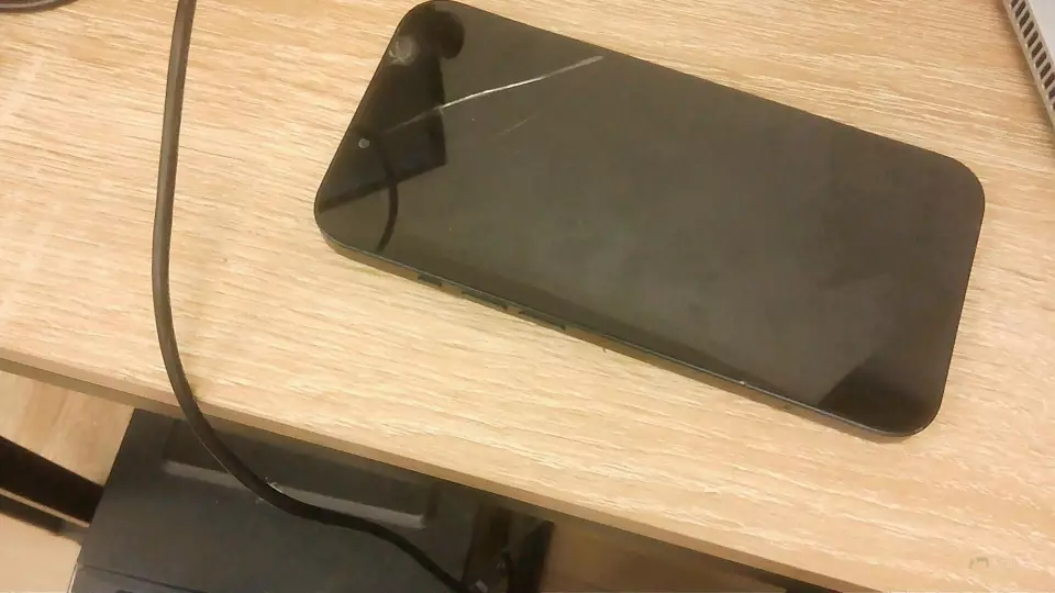 Réparation iPhone 13 (Remplacement batterie.)