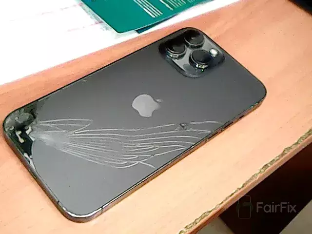 Réparation iPhone 13 Pro Max (Ecran à remplacer)