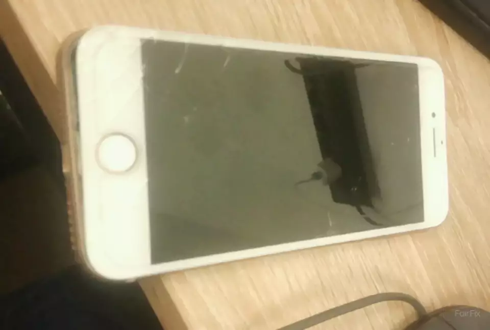 Réparation IPHONE 8 (baterie)