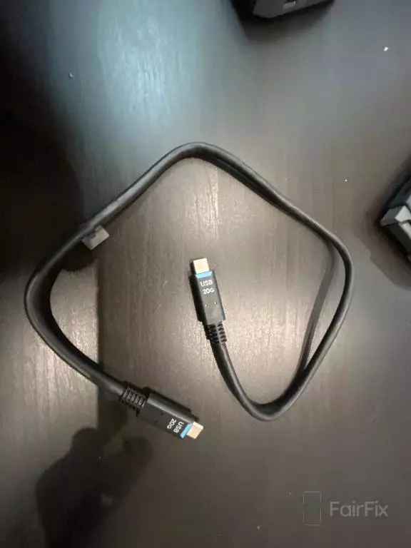 Réparation professional (Je souhaite utiliser ces disques sur Mac et PC. Pour cela il faut qu'il soient formatés en ExFat (selon la doc dudisque) ce que j'ai fait. Ceci fait Je peux les lire sur mon Mac mais pas sur le PC!! Par ailleurs les 2 lecteurs semblent se comporter différemment. Seulement celui marqué Mac me permet de lire les disques sur le Mac.)