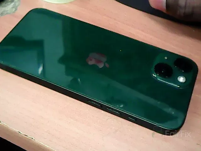 Réparation Smartphone Apple (Changement de la batterie qui a gonflée. Redémarre en boucle.)